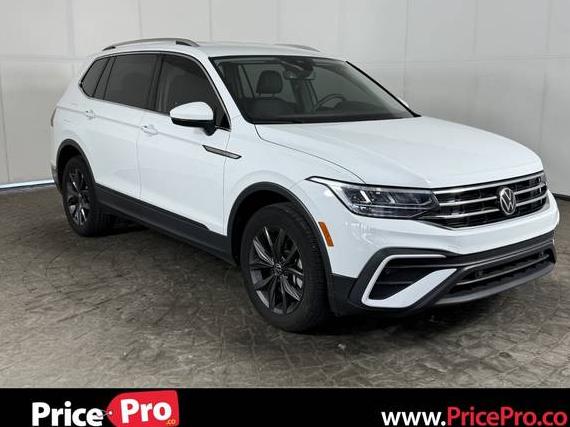 VOLKSWAGEN TIGUAN 4MOTION 2022 3VV2B7AX0NM053567 image